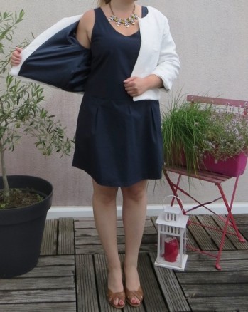 veste-bernadette-robe-bleue-8